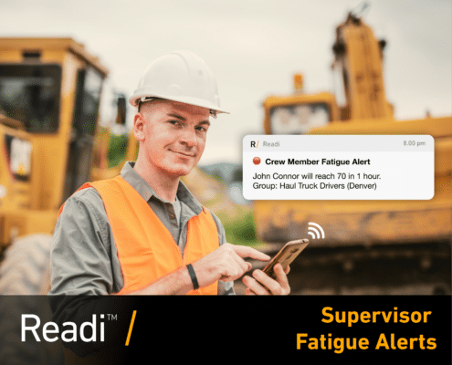 Supervisor using Supervisor Fatigue Alerts on his mobile
